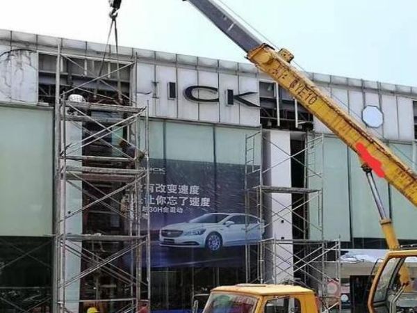 奉贤区吊车出租电话_吊车出租过程中的注意